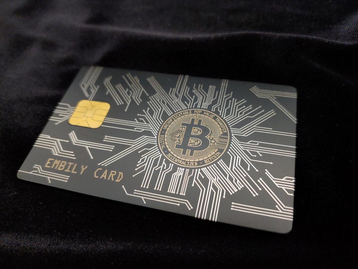 My latest embily metal bitcoin credit card design. Now with silver gold  duo-tone. Sign up and message me to get a customised version.  #limitededition @ToneVays https://t.co/M41DYOrf0W