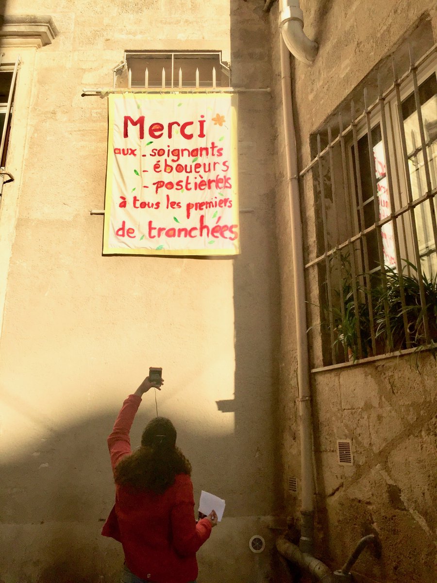 1er mai, fleurs sur les murs...
