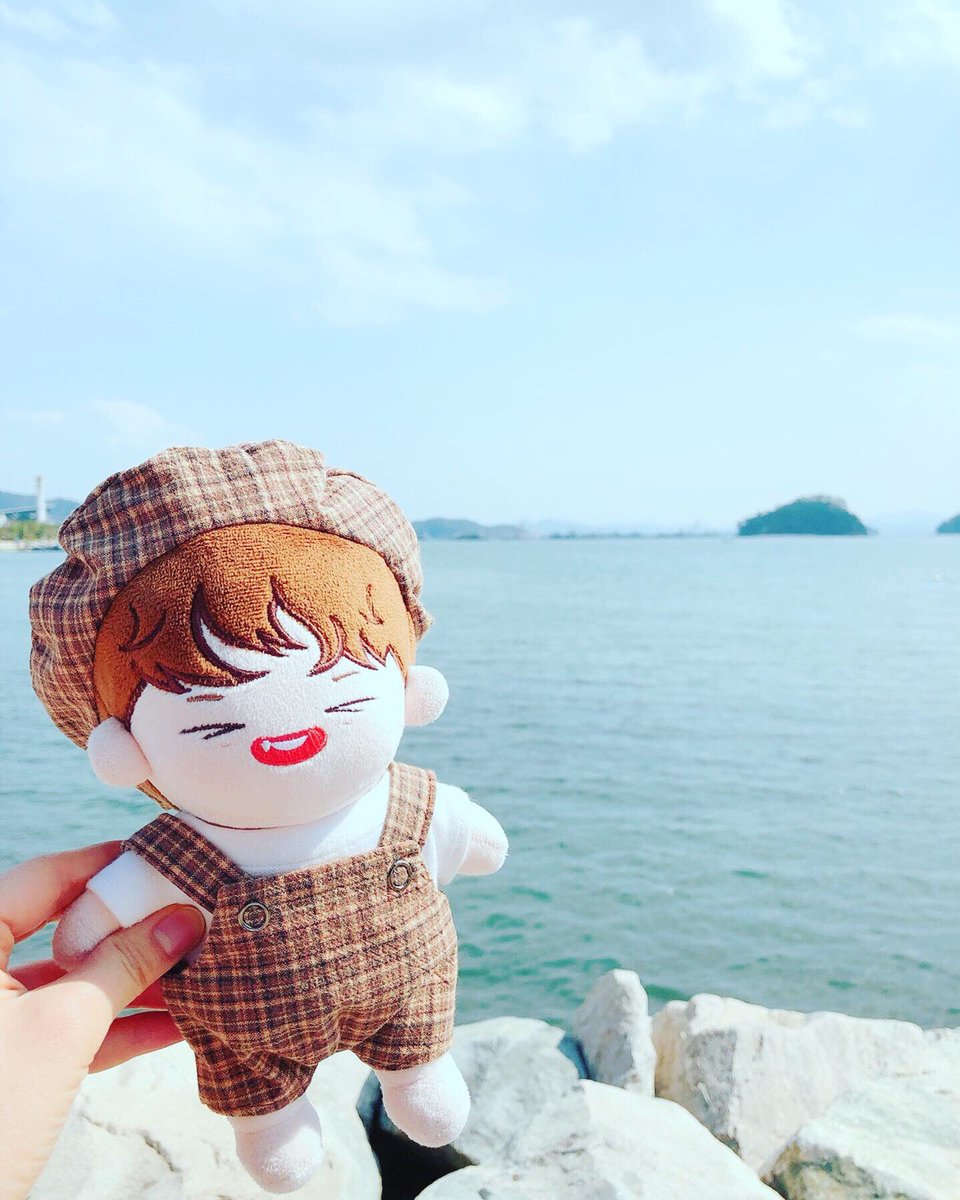jbj_bbu's tweet photo. 바닷바람 추워서
나무뒤에 숨숨 💦 https://t.co/ImR1yjPu39