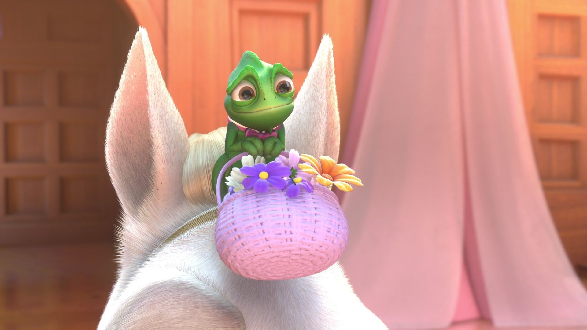 ট ইট র 𝕂𝕊𝕋 カスト ラプンツェルが18年間も塔の上での生活に耐え 王族であることを認識できたのはパスカルのおかげといっても過言じゃないと思う いつからラプンツェルの親友になったのかは描かれてないけど コロナ王国のシンボルと合わせて