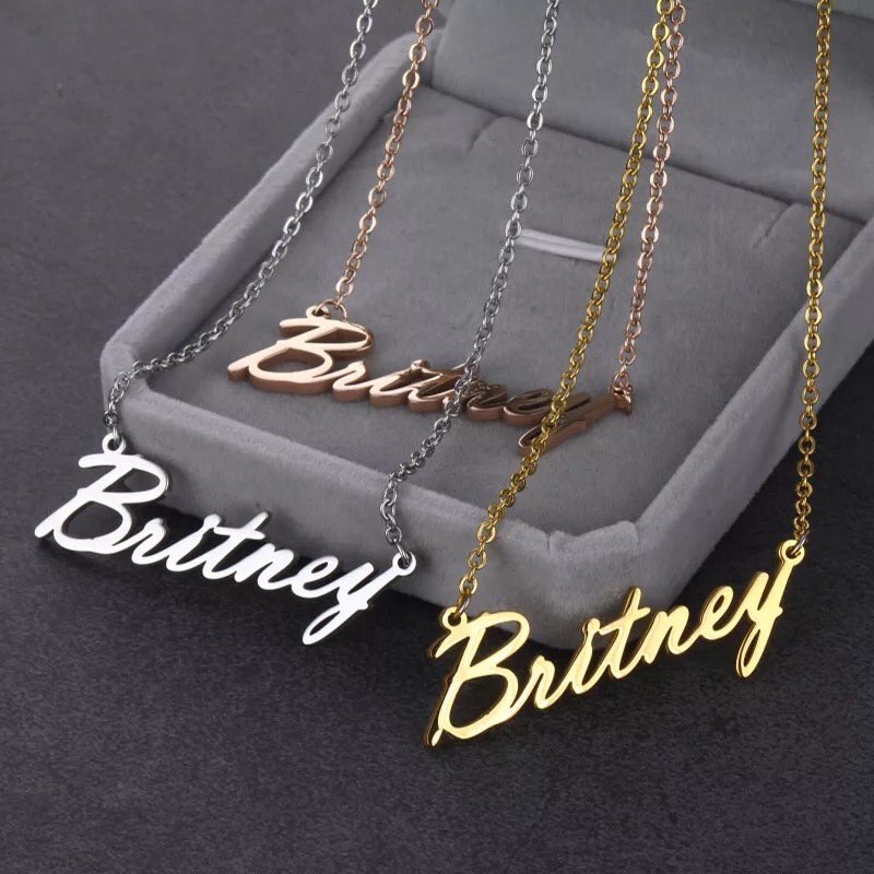 chainscustom's tweet image. Giving out a free custom chain! Retweet and follow to enter! #giveaway #contest #jewelry #fashion #handmade #handmadejewelry #accessories #gold #necklace #jewelrydesigner #silver #jewelrydesign #jewels #jewelryaddict #bracelets #beautiful #gemstones #luxury #fashionjewelry #bhfyp