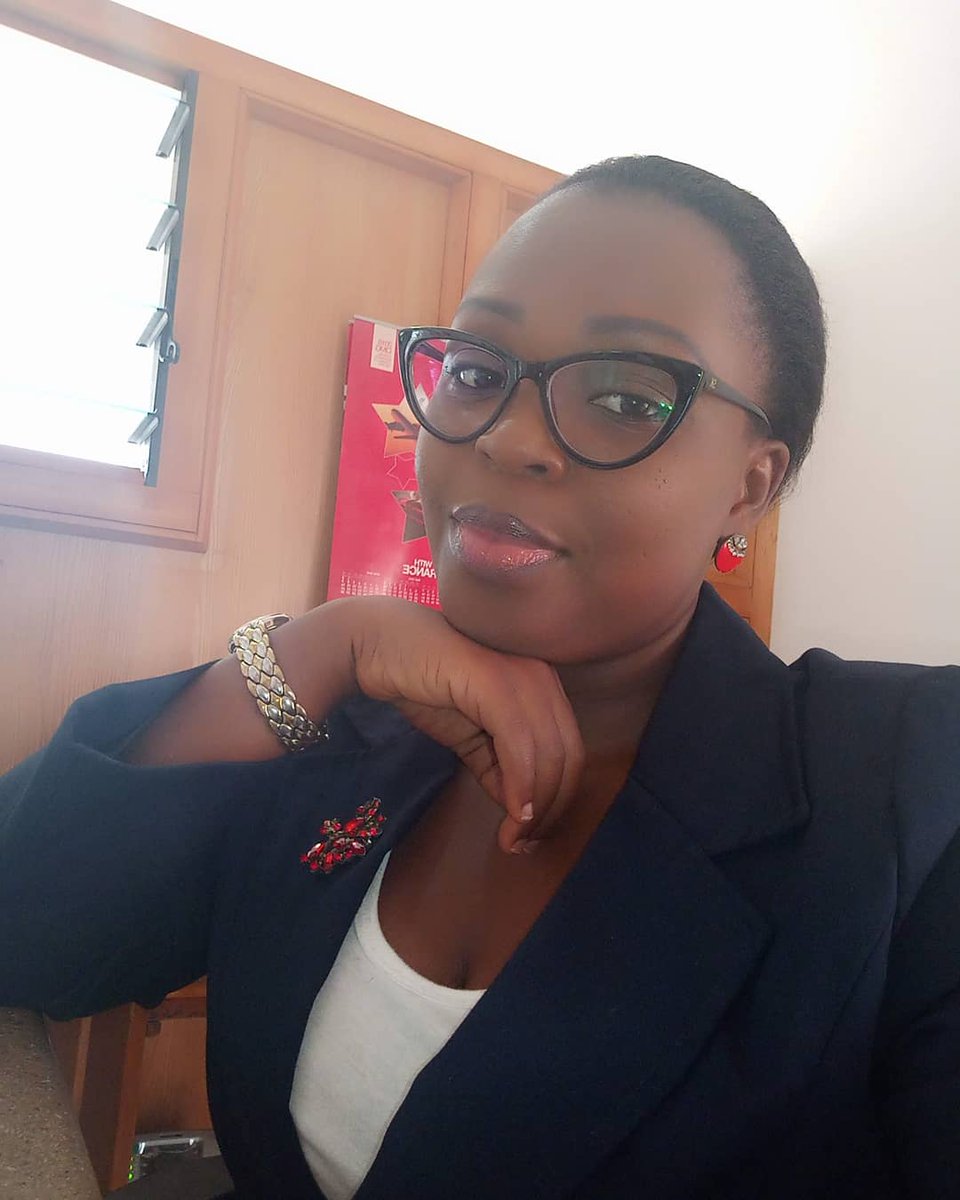 OfosuaFavour's tweet photo. Happy workers day to all smart and hardworking Ghanaians especially to all frontliners  going the extra mile in our fight against CONVID-19. 🌷🌷🌷
Happy holiday.! 
#Selfiemoments #officeselfie #MayDay2020  #FridayThoughts https://t.co/UJ2bqSzfWN