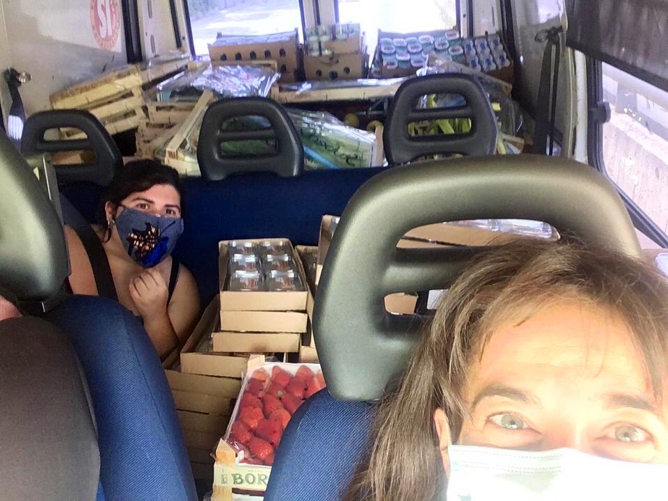 SMmaresme's tweet photo. Al #Maresme no paren de nèixer, enemig del confinament, xarxes d’aliments! 🌽🔥

[1/4] https://t.co/oQTI8xU5Ek