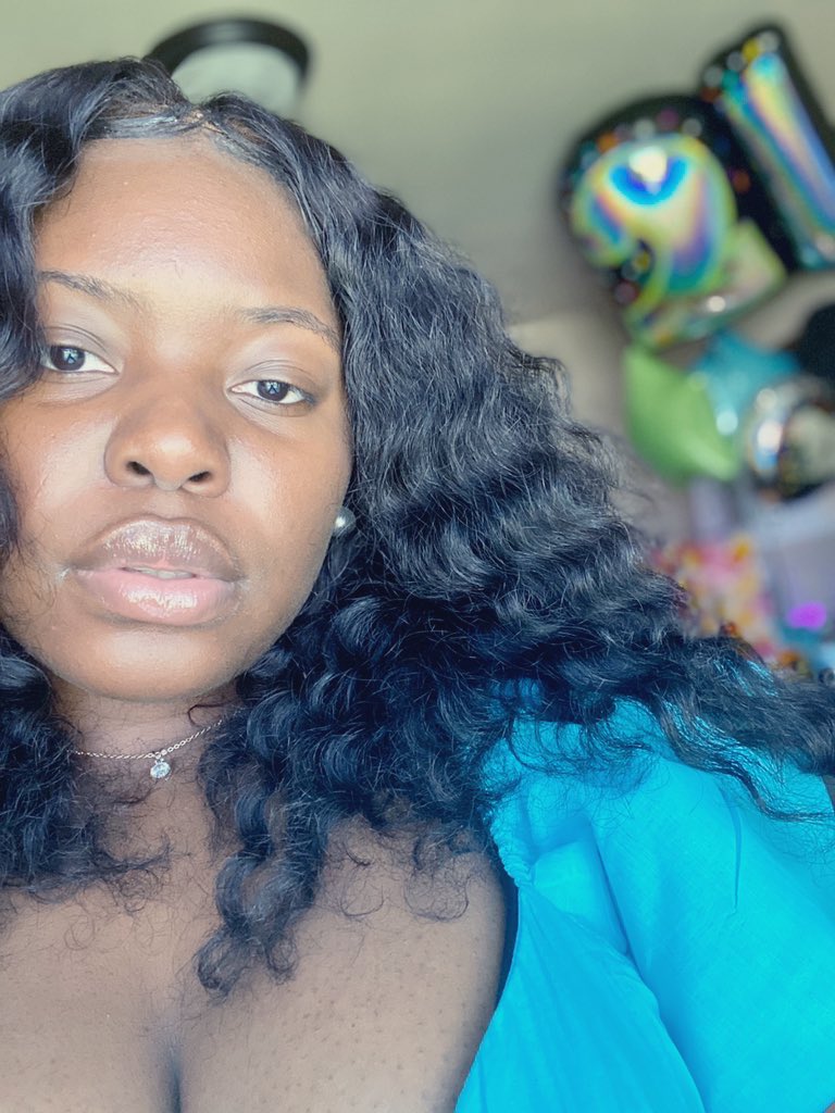 beloved_briii's tweet photo. #SeniorsofPV21
Greetings 💛 
I am...
A senior 
Education Major (EC-6) 
Minor in Business Administration 
📚Dean’s List 
👩🏾‍🏫 National Society of Collegiate Scholars 
🎶Sounds of Faith
💕Pinky Promise 
💜Miss Pvamu Contestant #5💛 https://t.co/XIQYCvujCK