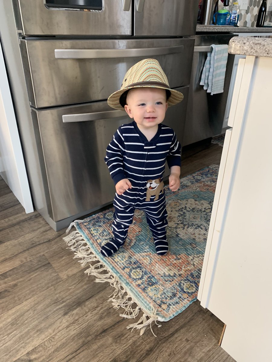 JamiMinter's tweet image. I’m just here to say good morning y’all! And hopefully this makes you smile. #JasePhilip