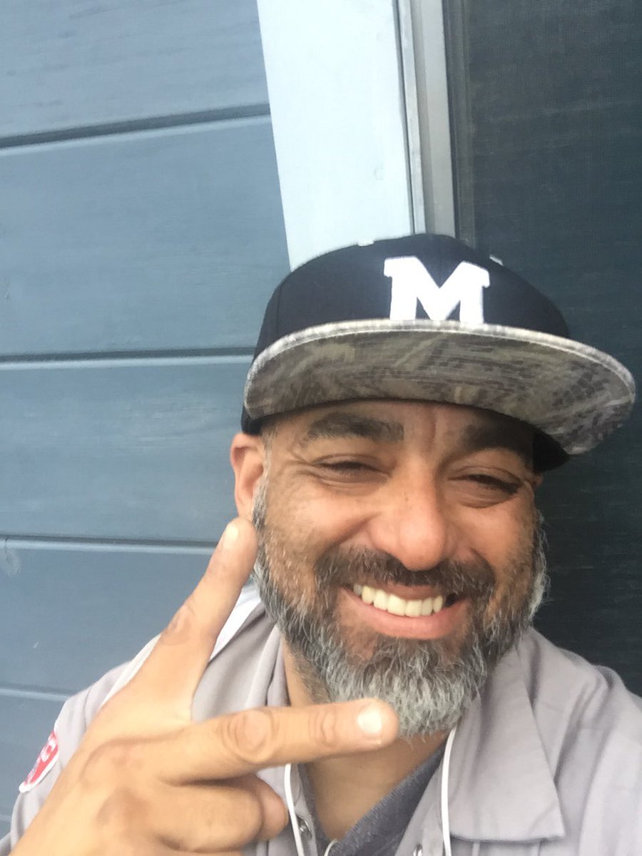 manuelingardena's tweet photo. @BradinCorona @JohnnyScabss #To my Montage& my Fingers! 👉🏾biggest fans! #NADSLEY #SCABASS here’s your #Personal #MattInLA #Montage 📸NO Medical Scrubs for you 2 scrubs! Just All my fingers, all my teeth & #NoTattoos you #Pukes 🤢🤮#GetSomeNADSLEY #KeepEffortingSCABASS #IOWNYALL https://t.co/ZpglLVwolq