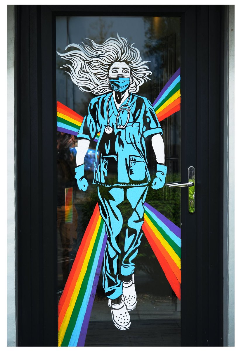 #NHSheroes #nhs #NHSrainbow 
THANK YOU 👩🏿‍⚕️👨🏼‍⚕️🧑🏾‍⚕️👮‍♀️
NHS workers and key workers. You’re superheroes. I hope this gets retweeted into oblivion so you can all see this. Thank you, again.