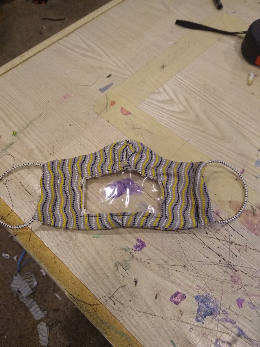 MrsSlobodecki's tweet photo. Hey @WGNNews @WGNMorningNews! GNHS Student doing some amazing things! Freshman who has hearing differences working to create her own masks for students like her and to pass along to her teachers #FeelGoodFriday #KnightPride #D127GetsReal #ProudCaseManager https://t.co/QJcr6dSmUj