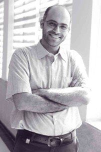 _Suntharalingam's tweet image. A ray of sunshine during these sad times - it’s now officially Dr. @eskandari_arvin! Well done sir! 💯A real superstar scientist that metrics or prizes cannot capture. A wonderful future ahead. Great to see you doing so well at UCL #trailblazer #manuscriptboss #researchbeast 🇮🇷