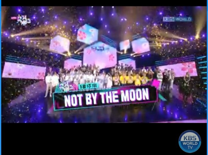 G7Bamb's tweet photo. Congratulations again Got7 and Aghase💚🎉💪🏻

#got7 #GOT7_NOTBYETHEMOON #got7 #NOTBYTHEMOON3rdwin #got7notbythemoon3rdwin #IGOT7 https://t.co/9tIpungS0a