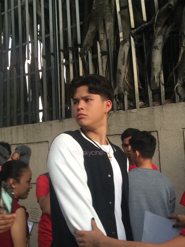 thatskycine's tweet photo. i miss you :<

KYLE CentralDeliveryLaunch https://t.co/244rRdUc4b
