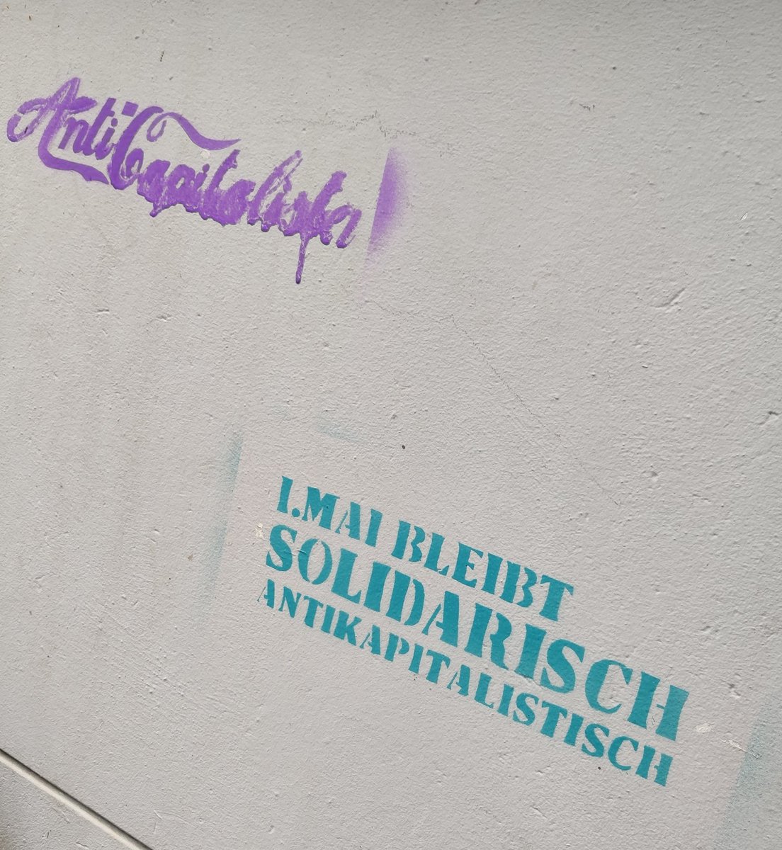 SRH_Rostock's tweet photo. Gesundheitssystem muss antikapitalistisch werden!  1. Mai bleibt solidarisch Antikapitalistisch. Lockdown capitalism - Impressionen Kundgebung in #Rostock #hro105 #mv0105 https://t.co/7b6sGCv7hq