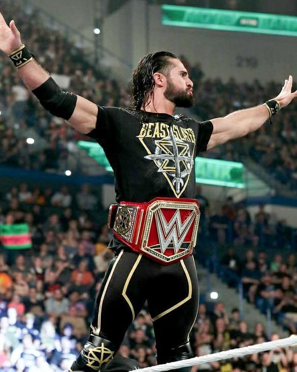 heelseth25's tweet photo. Best vs best match at #mitb2019 #MITB 
#sethrollins #ajstyles #burnitdown #mondaynightmessiah #themessiah https://t.co/BmjAOQCXuc