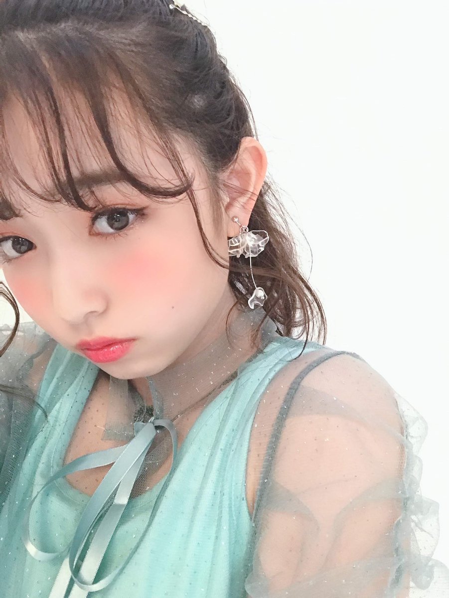 池 未来実 בטוויטר 今回の表紙は実は2パターン撮っていたんです どっちも使って頂きたいななんて思ってたらガーリーバージョンは裏表紙に 本当に嬉しかった 2人との写真もあげていきます Nicola 池未来実 表紙 ニコラ6月号 オフショット T 池 未来実 בטוויטר 今回の表紙は実は2パターン撮っていたんです どっちも使って頂きたいななんて思ってたらガーリーバージョンは裏表紙に 本当に嬉しかった 2人との写真もあげていきます Nicola 池未来実 表紙 ニコラ6月号 オフショット T