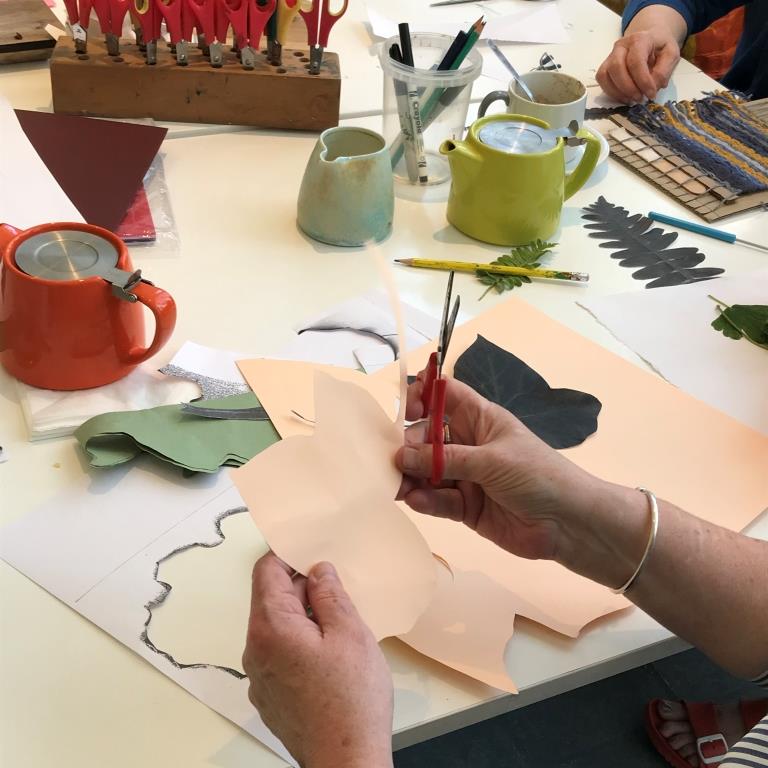 engagevisualart's tweet photo. While their venues are closed, #EngageMember @newlynexchange are hosting a weekly creative social group of older people, particularly those living alone, led by artist @Alice_Mahoney

Find out more about their Tea, Cake &amp; Art events here: https://t.co/7P3odmtTb6 https://t.co/TiqNXAXhSf