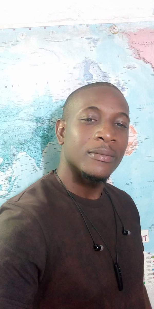 SolonomT's tweet image. please off your light if you think without you I'm not going to shine. this is a new month. I just got myself a big Lister that can power the entire house. so off your lights, I don't deal with nipper. I generate power electricity.