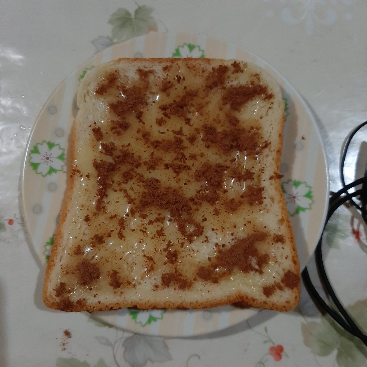 DAY #8 ㅡ 01/05 06:02 PManother messy bread bcs i think im in luv 