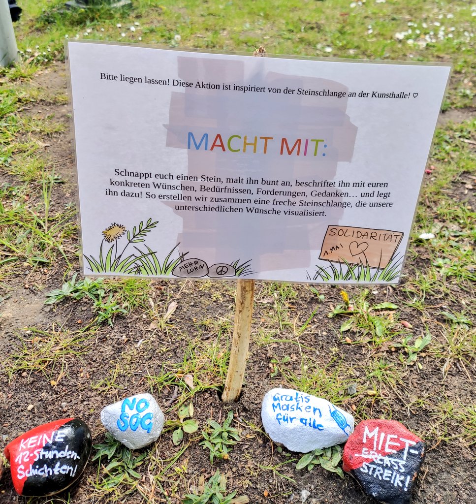 SRH_Rostock's tweet photo. Steine auf ner Kundgebung 😉 ja das ist möglich - die Steinschlange der Solidarität bleibt auch nach der Kundgebung liegen, vllt wird sie ja noch länger. Seid kreativ zu Hause und legt Steine die nächsten Tage dazu #hro0105 #mv0105 #Rostock https://t.co/ujO1TzoYpv