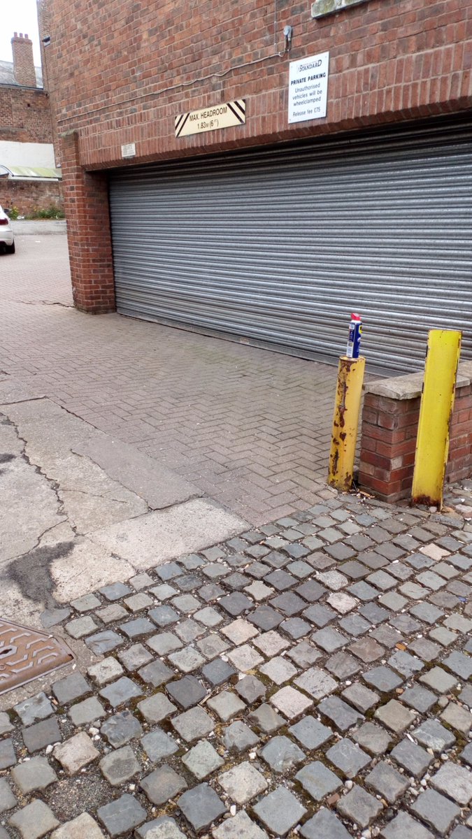 ChesterCityPol's tweet image. Thank you to #searchability and #streetcare who helped City PCSOs to problem solve by securing an area of reported ASB and drug activity in #chestercitycentre this morning. 
Local residents very appreciative of the #partnershipworking to prevent further issues!