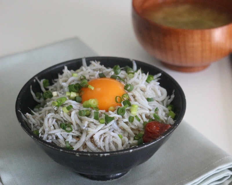 アマノ食堂 On Twitter 火を使わずに10分で完成 料理インスタグラマーぐっちさんの 韓国風 ネギ塩しらす丼 レシピはこちら Https T Co Mrx1cjoqxb お疲れモードの日におすすめの簡単丼です コチュジャンベースの 韓国風タレでいただきます 簡単 レシピ