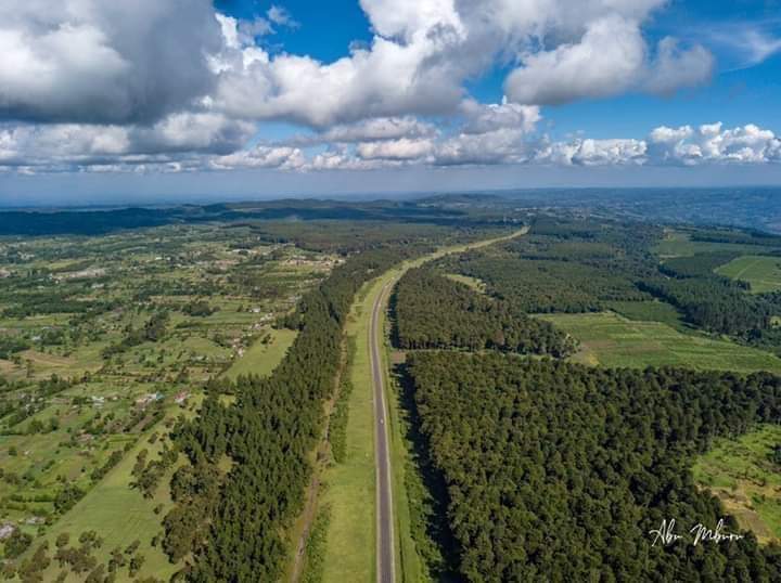 connectors_my's tweet photo. Nairobi, Nakuru highway. 
#Views
#Travel
#Chopper
#Travelwithus https://t.co/FVtSoqvxv9