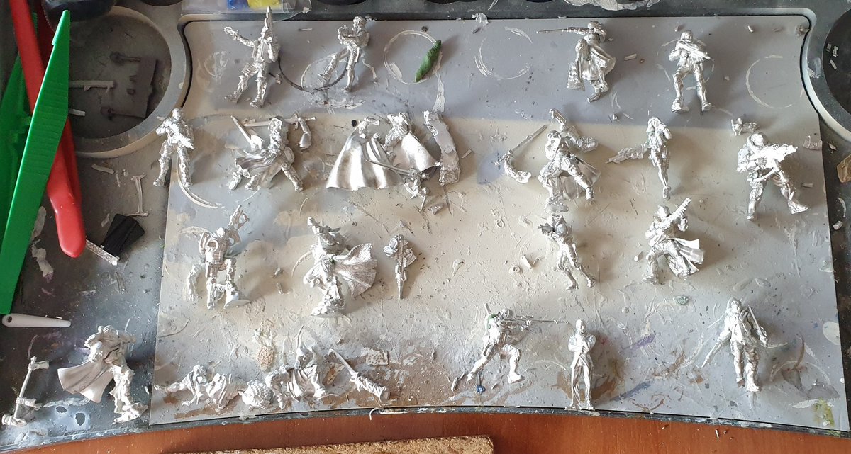 mcallus's tweet image. Hoy la mañana ha sido para #InfinityCodeOne #OperationKaldstrom 
La edición simplificada de Infinity me ha devuelto la ilusión por jugar con sus geniales minis y ya que estoy justo leyendo el juego de rol pues doble motivación. Esta tarde termino de montar y mañana a pintar