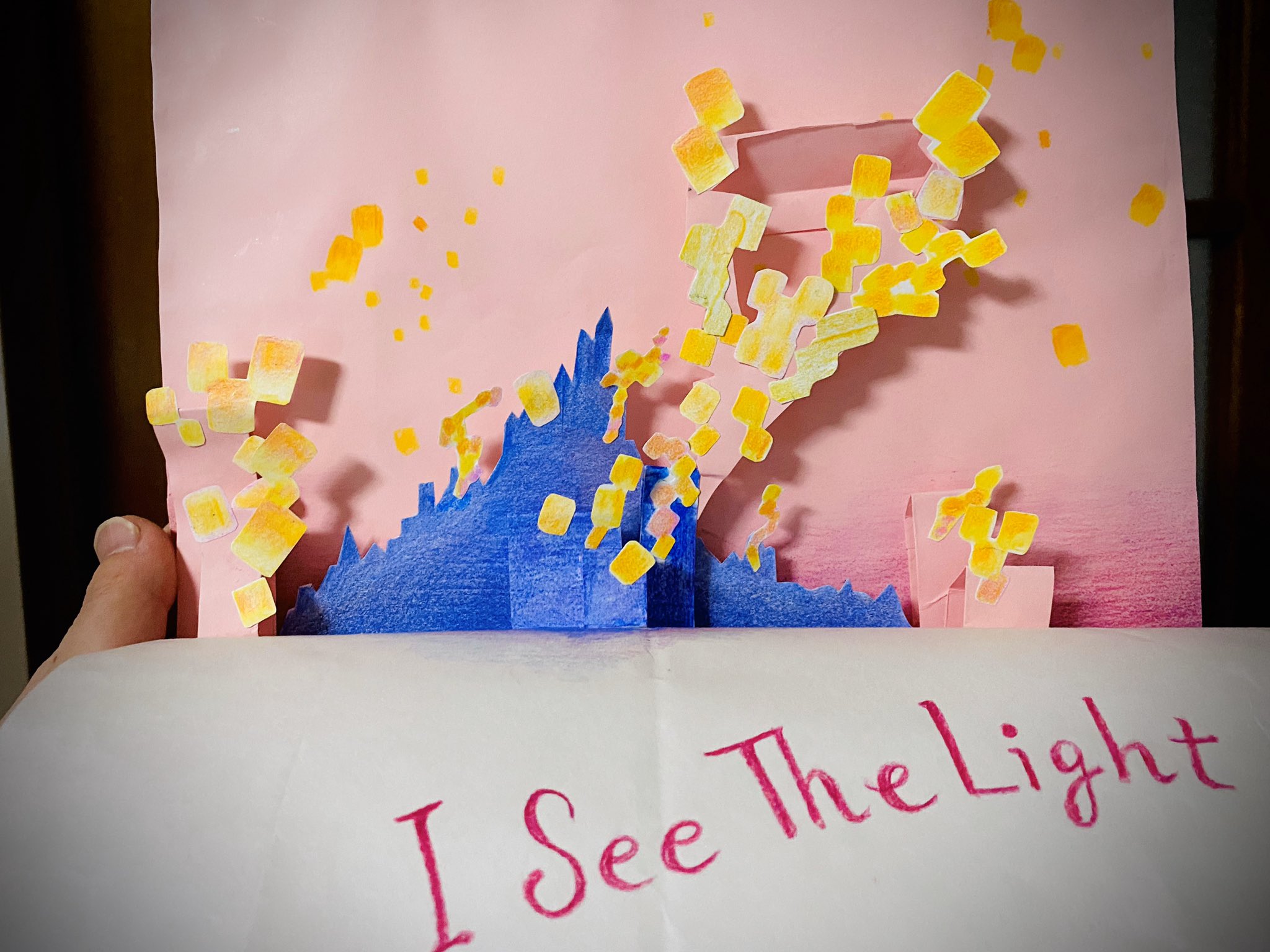 彩yuri ミスミスターneo 塔の上のラプンツェル 手作りのポップアップブック 仕掛け絵本 色鉛筆で描きました 今夜の金曜ロードショーは大好きなラプンツェル 楽しみ おうち時間 ポップアップカード ラプンツェル ディズニー イラスト