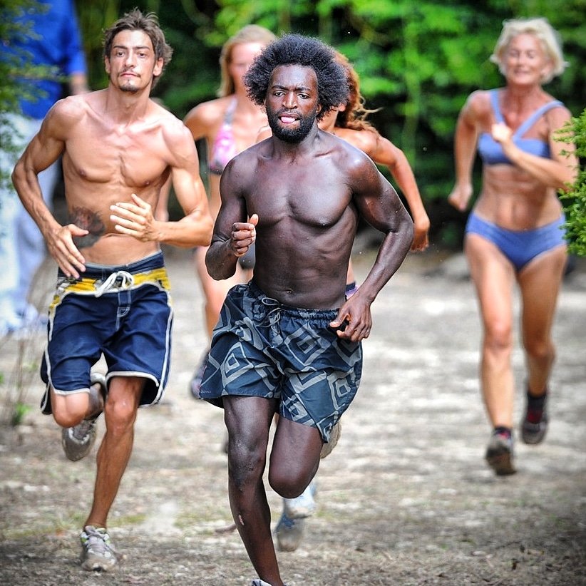 KUNLEKL10's tweet photo. #ilsagitdetrepret #epreuve #boue #KohLanta2020 #monkake #ALP #TF1 💪🏿💪come mon @claude_koh La victoire sur soi est la plus grande des victoires 🙏🏿🙏🏿 https://t.co/IMvZ44ybiB