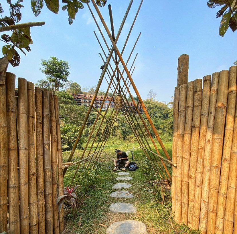 thethirdaspect's tweet image. Spot the AC rigging the camera #video #videoproduction #camera #Thailand #bts #behindthescenes #chiangra