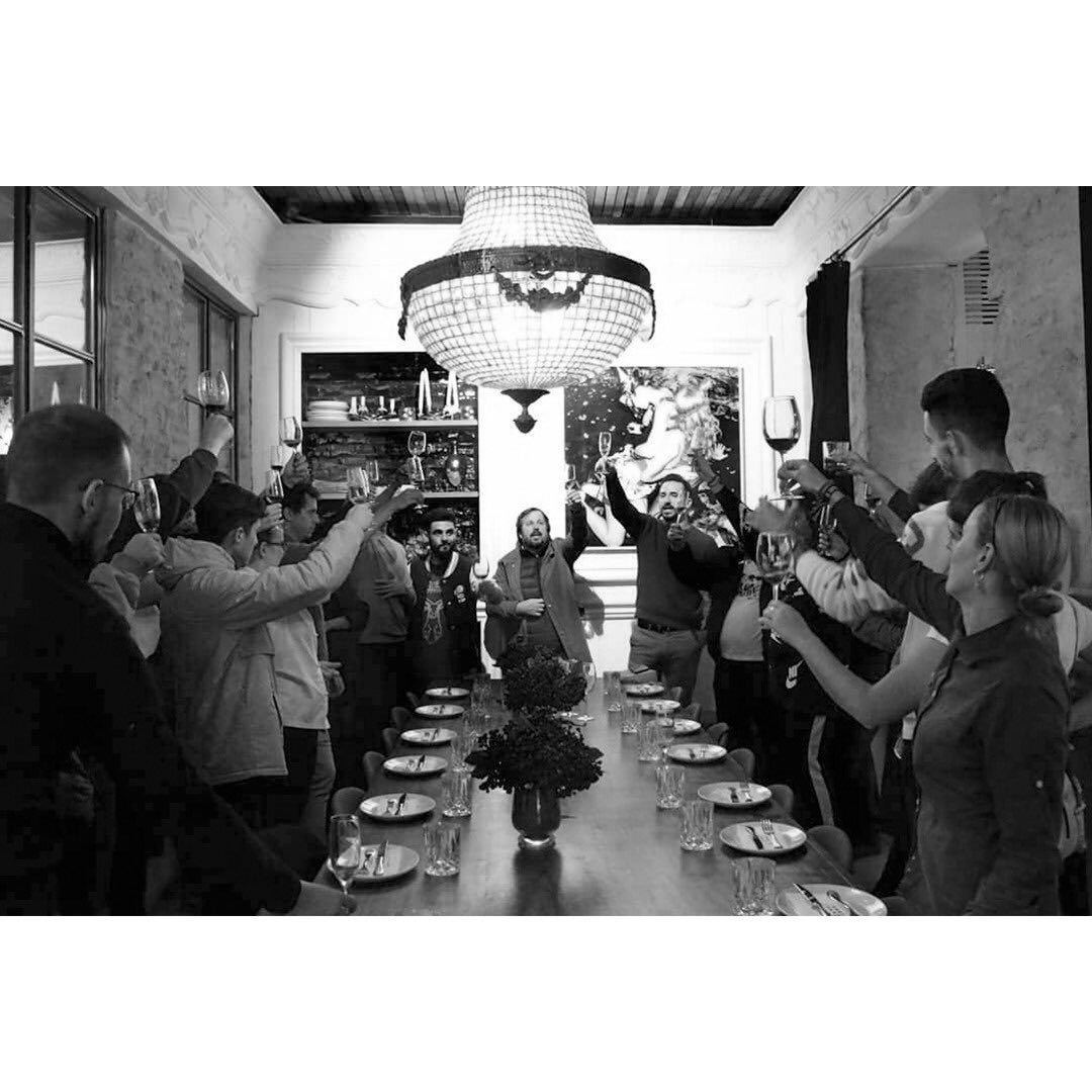 Tiramos de archivo para agradeceros a todos los que formáis y habéis sido parte de Ovejas Negras Company. ¡Gracias por pertenecer a nuestro equipo!
#Feliz1demayo 

¡Estamos deseando volver a la calle, echarnos unas risas y veros en <a href="/TorresyGarcia/">- TORRES Y GARCIA -</a> !