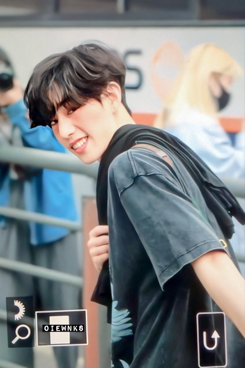 PRDXBOO's tweet image. PHEW MY BOY IS SO FINE