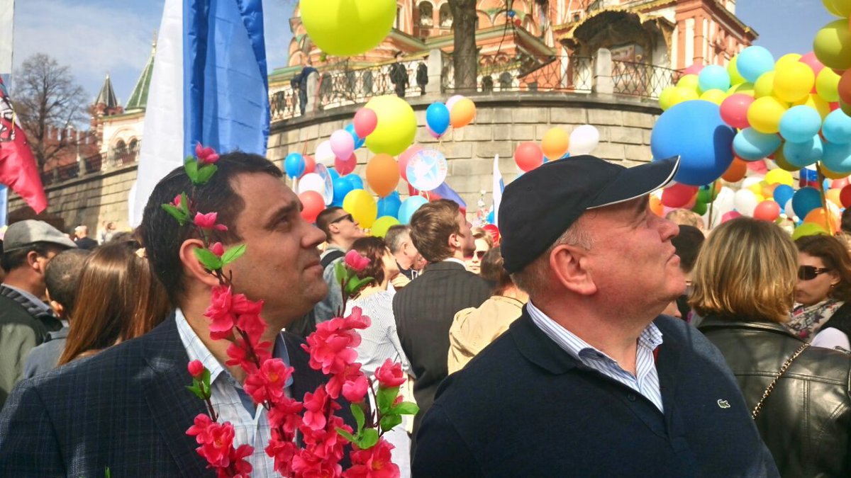 С Праздником Весны и Труда, с 1 Мая! Желаю, чтобы труд был посильным, достойным, облагораживающим, добросовестным, честным. Бодрости, света и знаний, эмоциональной насыщенности, результатов, идей, всегда твердо идти по выбранному пути к своей мечте!🇷🇺