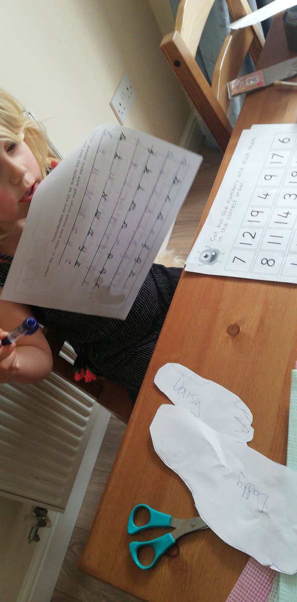 Martin76007561's tweet photo. @robinsgps Daisy's been busy with the work packs this week with added slime making https://t.co/akUr43xmnO
