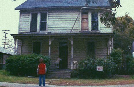 DesignerSpooky's tweet image. ICYMI: I did a mini blog post about The Myers House! 🎃🔪 #halloween #michaelmyers #architecture #spooky thespookydesigner.wordpress.com/2020/05/01/fic…