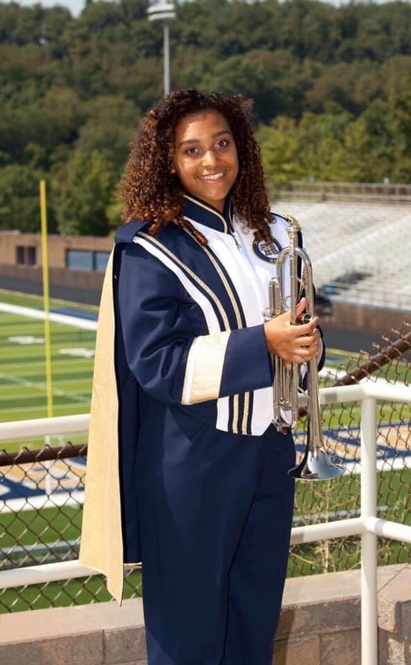 RAMBAND2's tweet photo. Honoring our Ringgold Marching Band Seniors 2020 🎓

Hannah Brooks
5 year marching band member
She plans to join the Army to become a flight medic
@RSDRAMS @ringgold_rams https://t.co/mgFTe6x90D