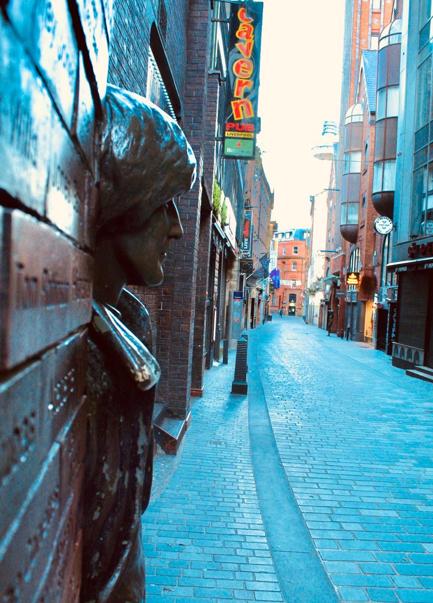 Mathew Street on lockdown 🔐 

📸 @GrouchoMarxxxxx