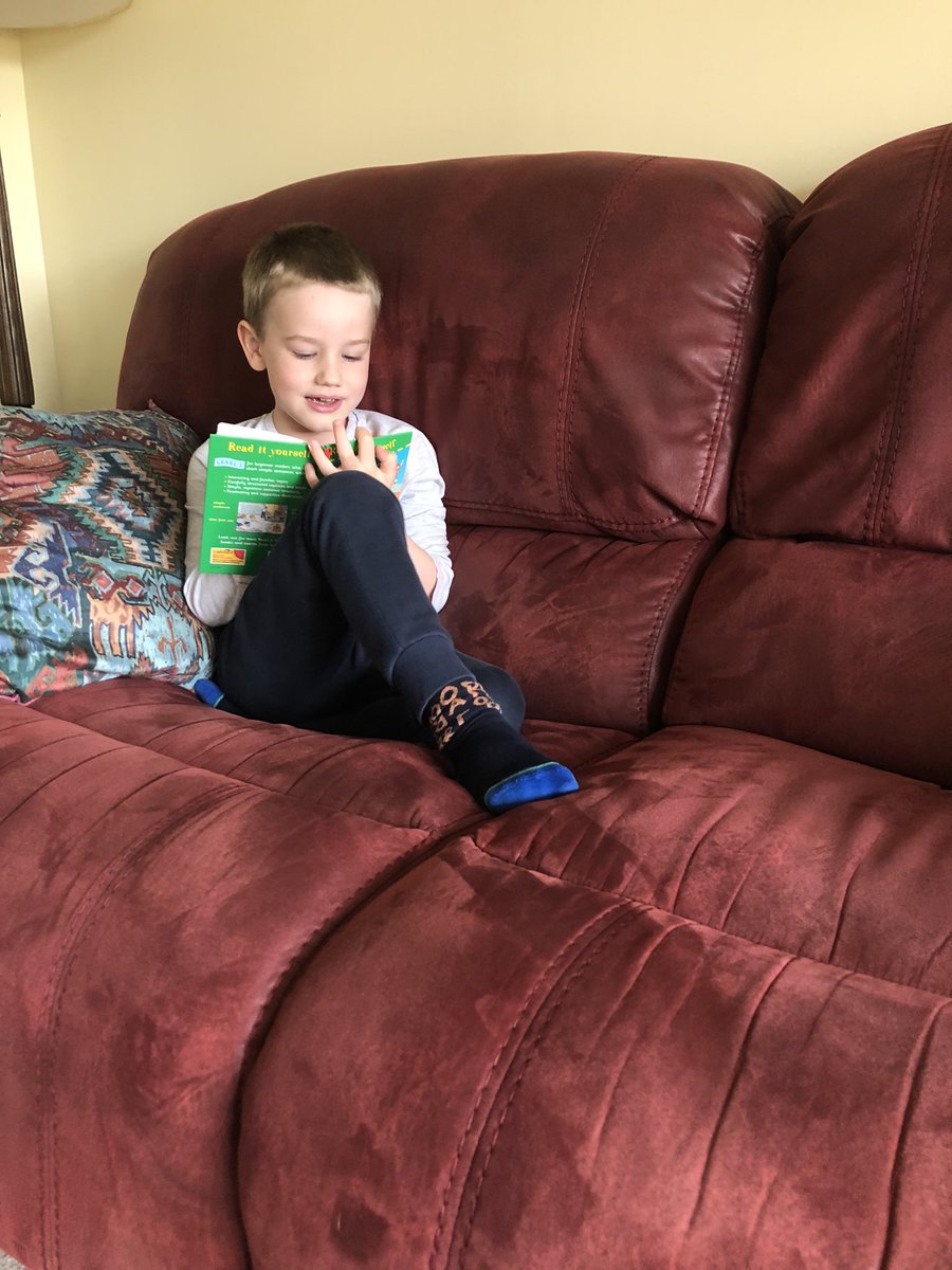 Eleonore36's tweet photo. @ShotleyBPrimary #ShotleyBridgeReception https://t.co/DmpQVydLnR