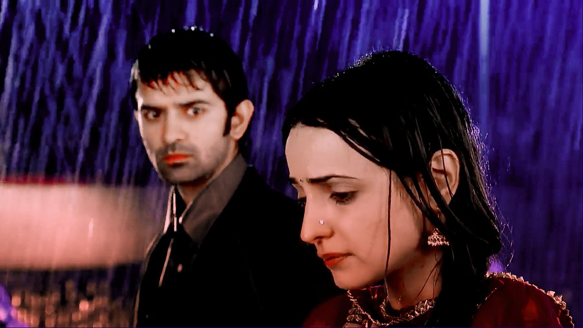 Arnav - "Parking Sambalne ko bola tha, Kud jaake gaadi ke aage kadi hone ko nahi " #Arshi  #RabbaVe  #IPKKND #SanayaIrani  #BarunSobti