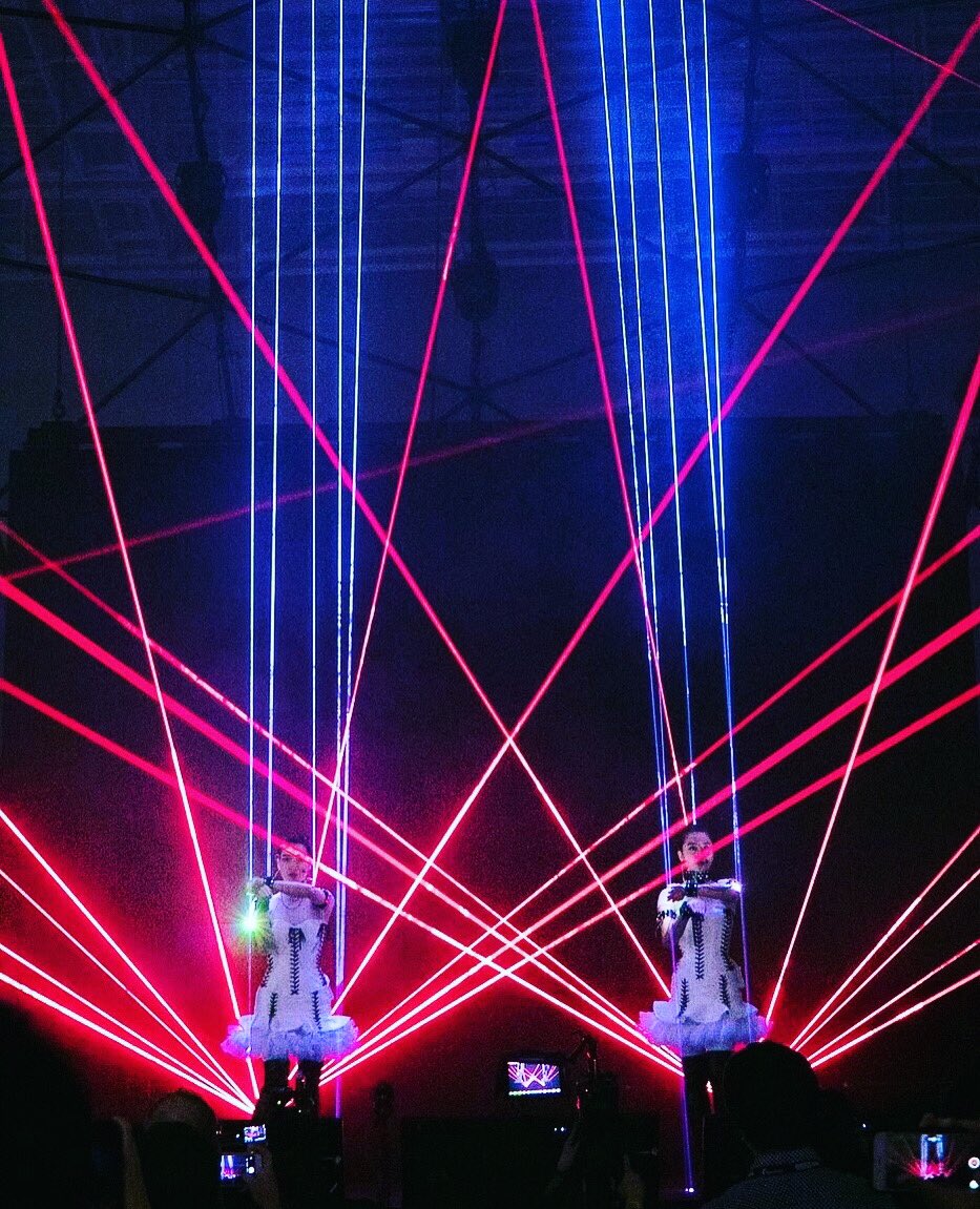FEMM____'s tweet photo. 🌟🌟🌟✨
👭dreaming of those dayz on stage🤩
Praying for those dayz to be back soooooon!!!❤️❤️❤️
Be safe, and let's be strong🔥💪
H-B
#slushtokyo18 #i_to #2ndfunction #FEMM #plastic https://t.co/Ot8CF7BW2A
