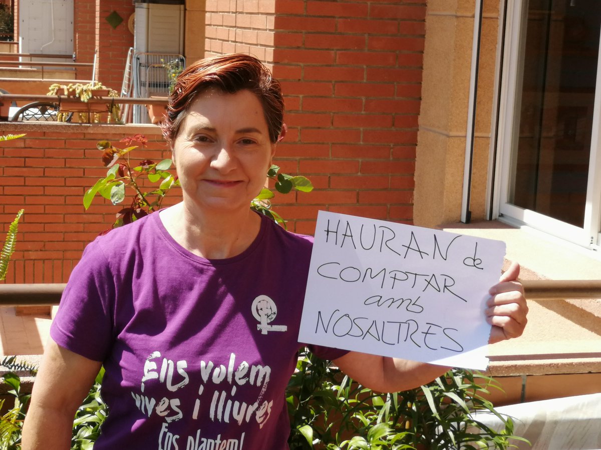 EmiliaMaciasR's tweet photo. Per un sistema públic q posi en el eix central a les persones.
100% pública:

Sanitat, educació, pensions, curavd la gent gran

 #1deMaigCCOO #1deMayoCCOO #1MaySolidarity #JoSoc1deMaig #YoSoy1deMayo https://t.co/MPPBoKieGF