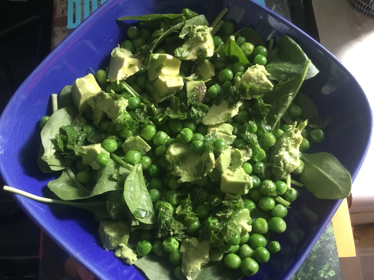 LibrarianFHS's tweet image. Today's #DailyChallenge for #EdinburghSchoolLibrarians is to post a picture of our cooked favourite recipe from a recipe book.
Problem is my favourite changes daily, but I do love a simple and tasty 😃🥑🥗 #LockdownRecipe #BookishRecipes
