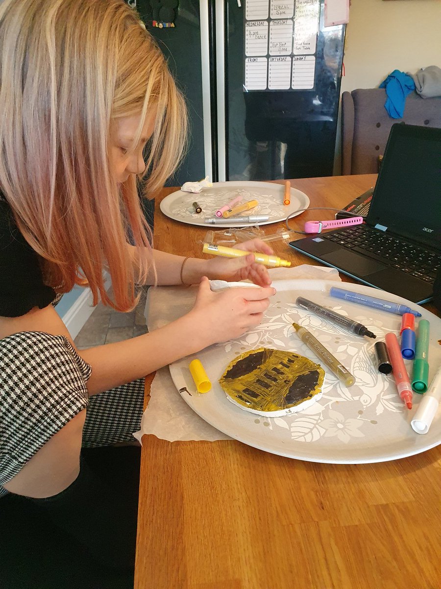 k83wilson's tweet photo. Teachers need a clap of their own..... home schooling can be fun but its tough. Teachers are up their with the heroes of this country for me. 👏👏👏🌈 @paulwilson259 @stcuthbertsns https://t.co/haDH2owHaB
