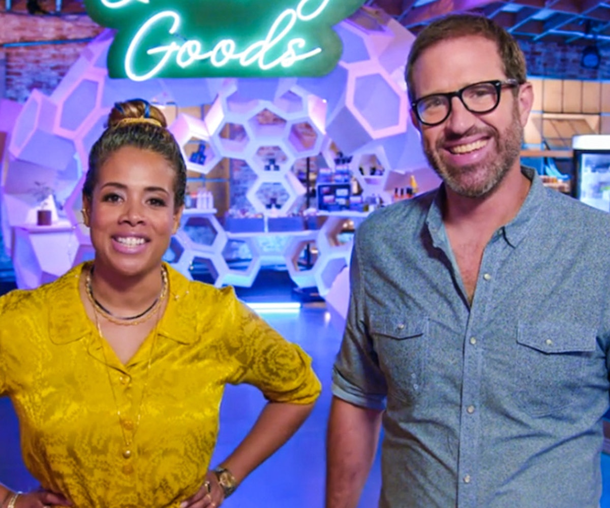  #CookedWithCannabis on Netflix - Very fun & informative cooking reality show! Hosts Kelis and Leather are chill, contestants are interesting, guests at the tasting table are relaxed and buzzed.  Love it!