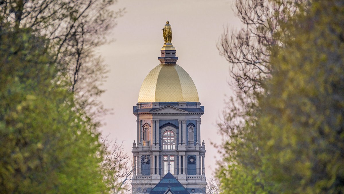 Happy National College #DecisionDay! We are excited to welcome #ND2024 into the Notre Dame Family. Do you remember the moment you knew you made the right decision to attend the University of <a href="/NotreDame/">University of Notre Dame</a>? #GoIrish