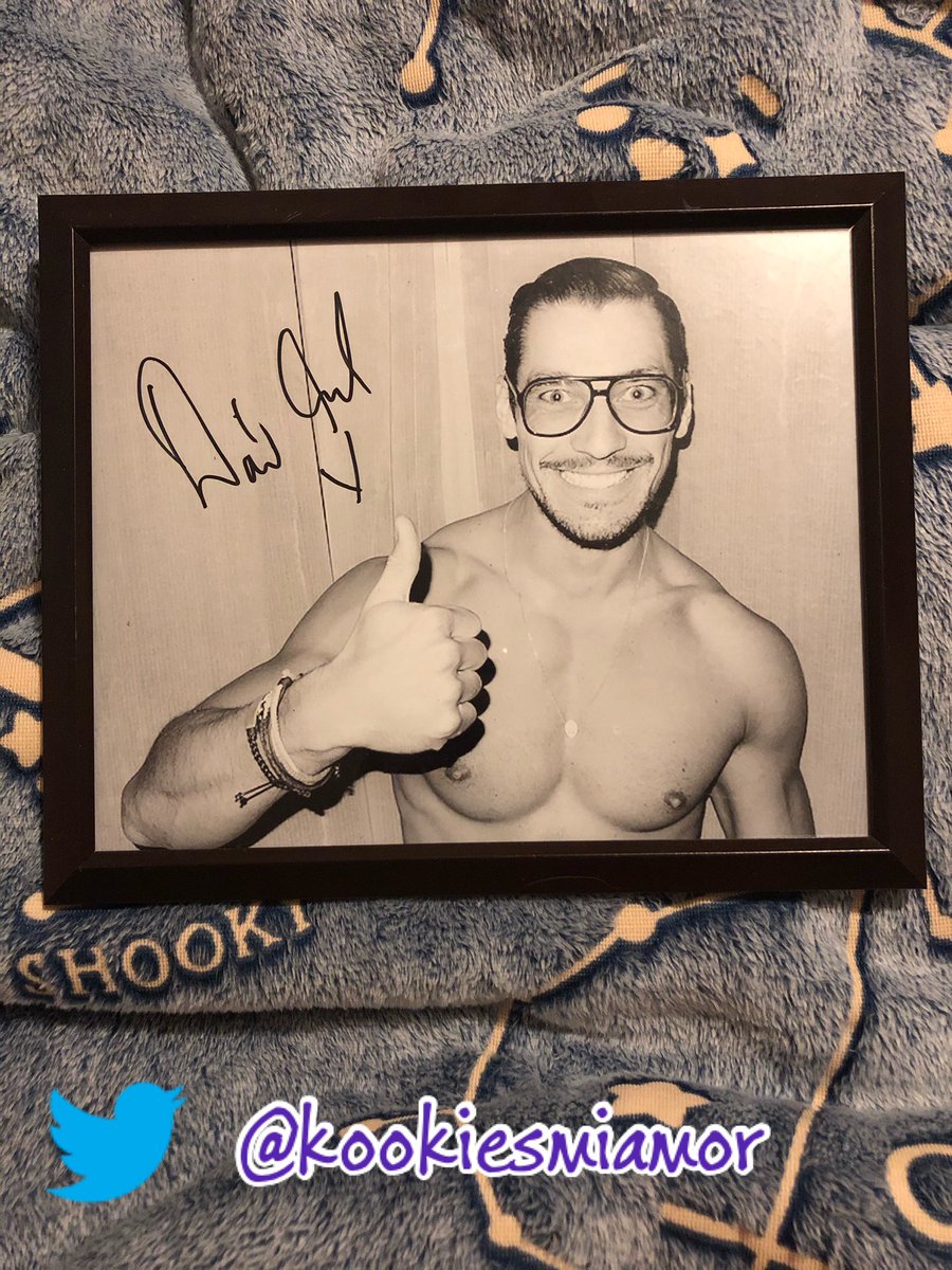 DGFansUS's tweet image. Hey guys I know it's been a minute lol but I'm selling some of my Đavid Gandy and FSOG items on Mercari. If you're interested please PM me there or at @KookiesMiAmor. Shipping is free in the USA. mercari.com/u/694832059  Stay safe Everyone xoxo -Candyce