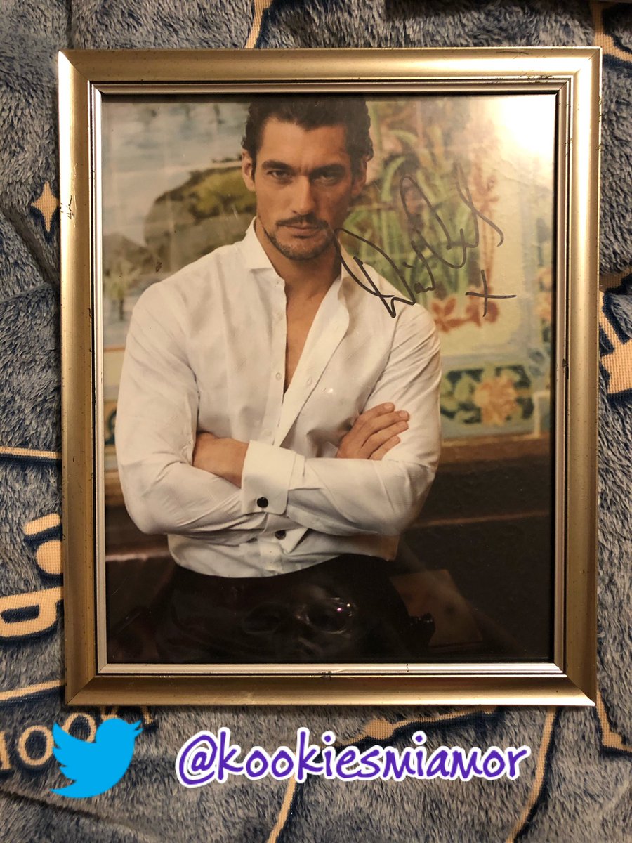 DGFansUS's tweet image. Hey guys I know it's been a minute lol but I'm selling some of my Đavid Gandy and FSOG items on Mercari. If you're interested please PM me there or at @KookiesMiAmor. Shipping is free in the USA. mercari.com/u/694832059  Stay safe Everyone xoxo -Candyce