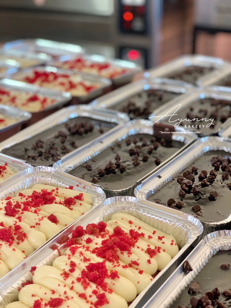 EhhNabilaaaaaaa's tweet photo. Open Order Gais . Try Sekali nak Sokmo‼️‼️‼️

Cod area kuala Terengganu 10kilometer sahaja 

Red velvet-Rm13
Chocolate moist cake -Rm10

Boleh Whatsap Poh📱
https://t.co/MHj8mXemGg
https://t.co/MHj8mXemGg
https://t.co/MHj8mXemGg https://t.co/bxbHyytizf