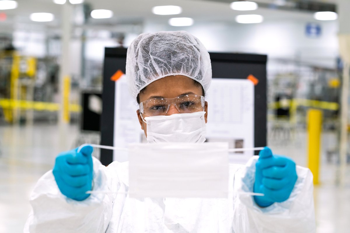 FossCadillacWB's tweet photo. We're here to help. Which is why we’re proud to share that @GMCanada is preparing its Oshawa plant to produce approximately one million face masks per month. To learn more, please visit: https://t.co/SPTv7Kc2NE https://t.co/ERPlaDOMn9