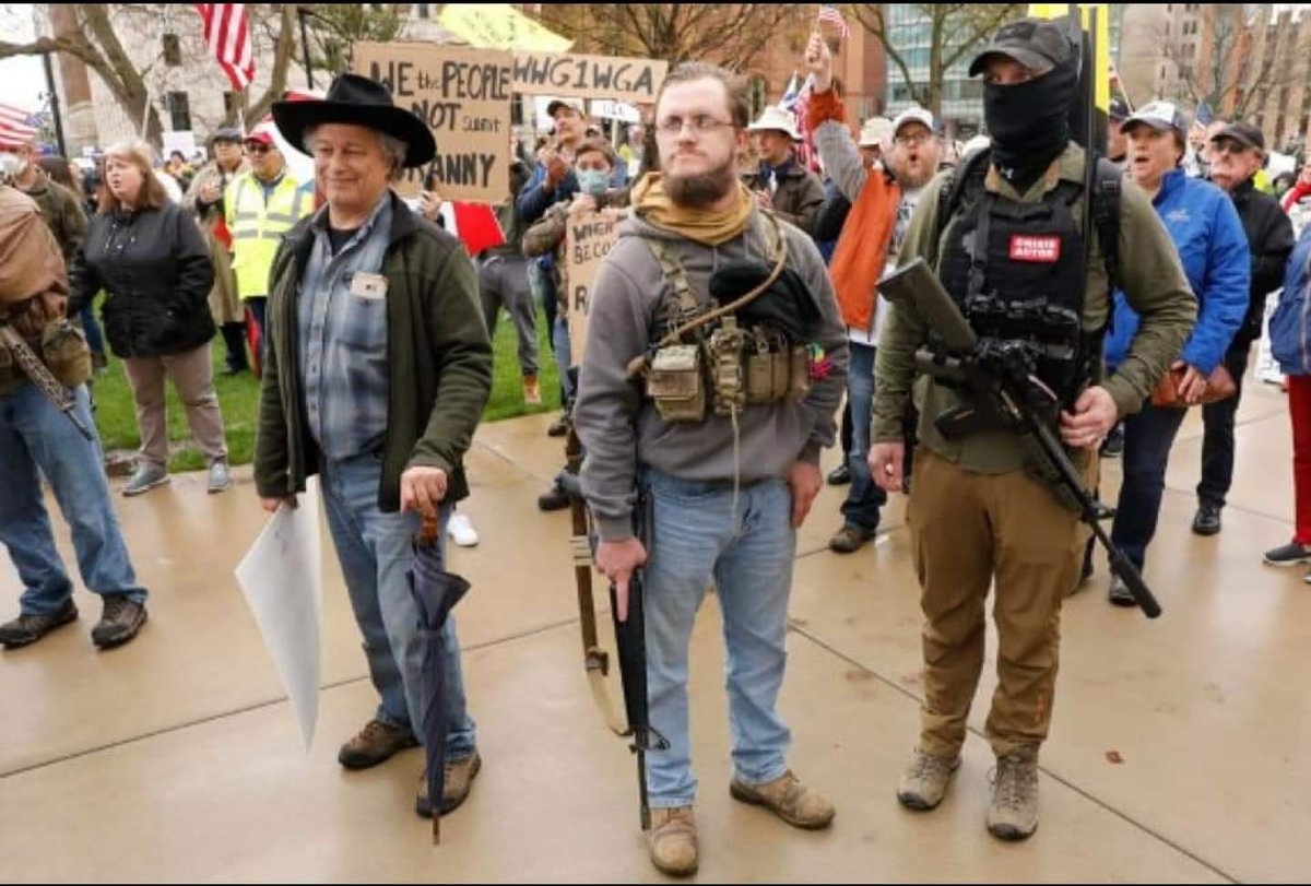 yoruguaenusa's tweet photo. This is not a civil disobedience or pacifist protest. This is clearly terrorism.
#MichiganProtesters
#LockThemAllUp
#michiganTerrorist https://t.co/2PwLSRabPM