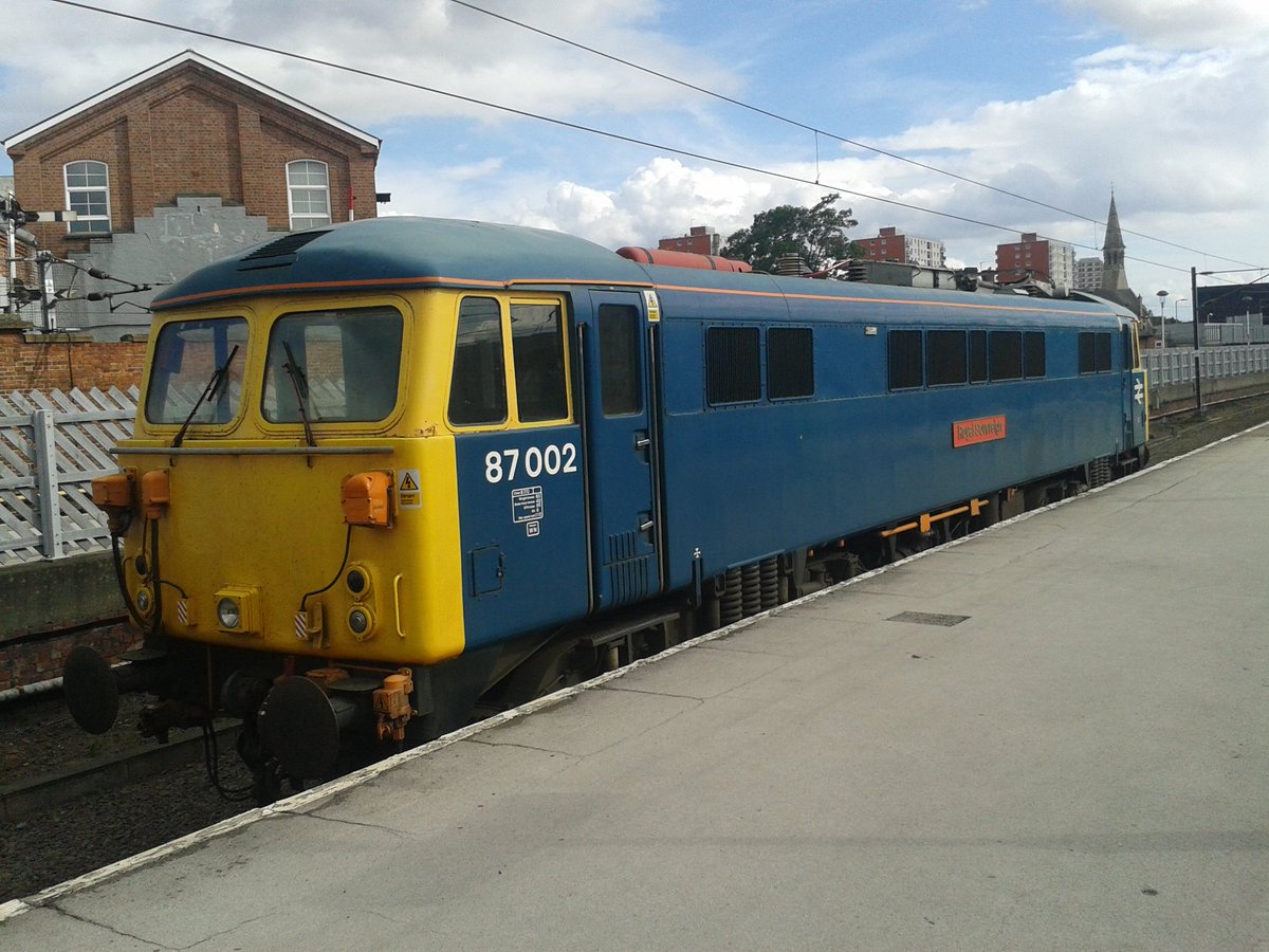 87002 - Royal Sovereign (Stabled in Doncaster Platform 2 - 12/08/14) #ElectricsFriday #Doncaster #class87